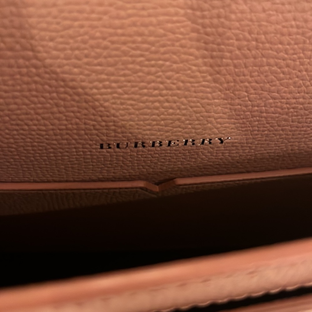 Burberry cross body bag w/orig dust bag - Picture 2 of 5